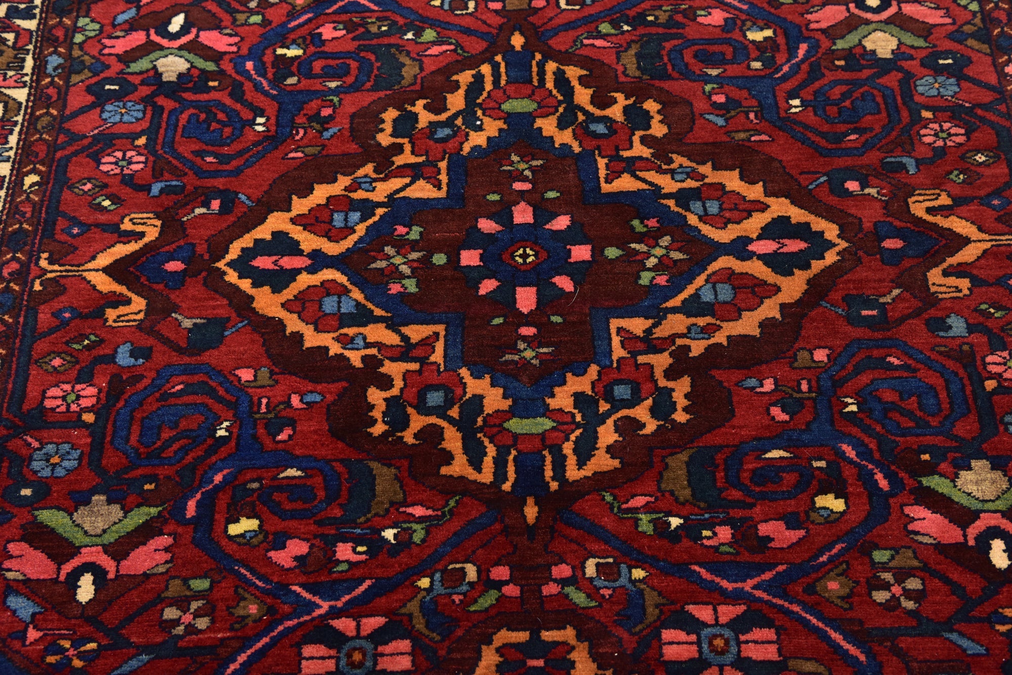 Detail image 4 of 13: 5' x 7' 4 Hand Knotted Bakhtiar Persian Wool Rug