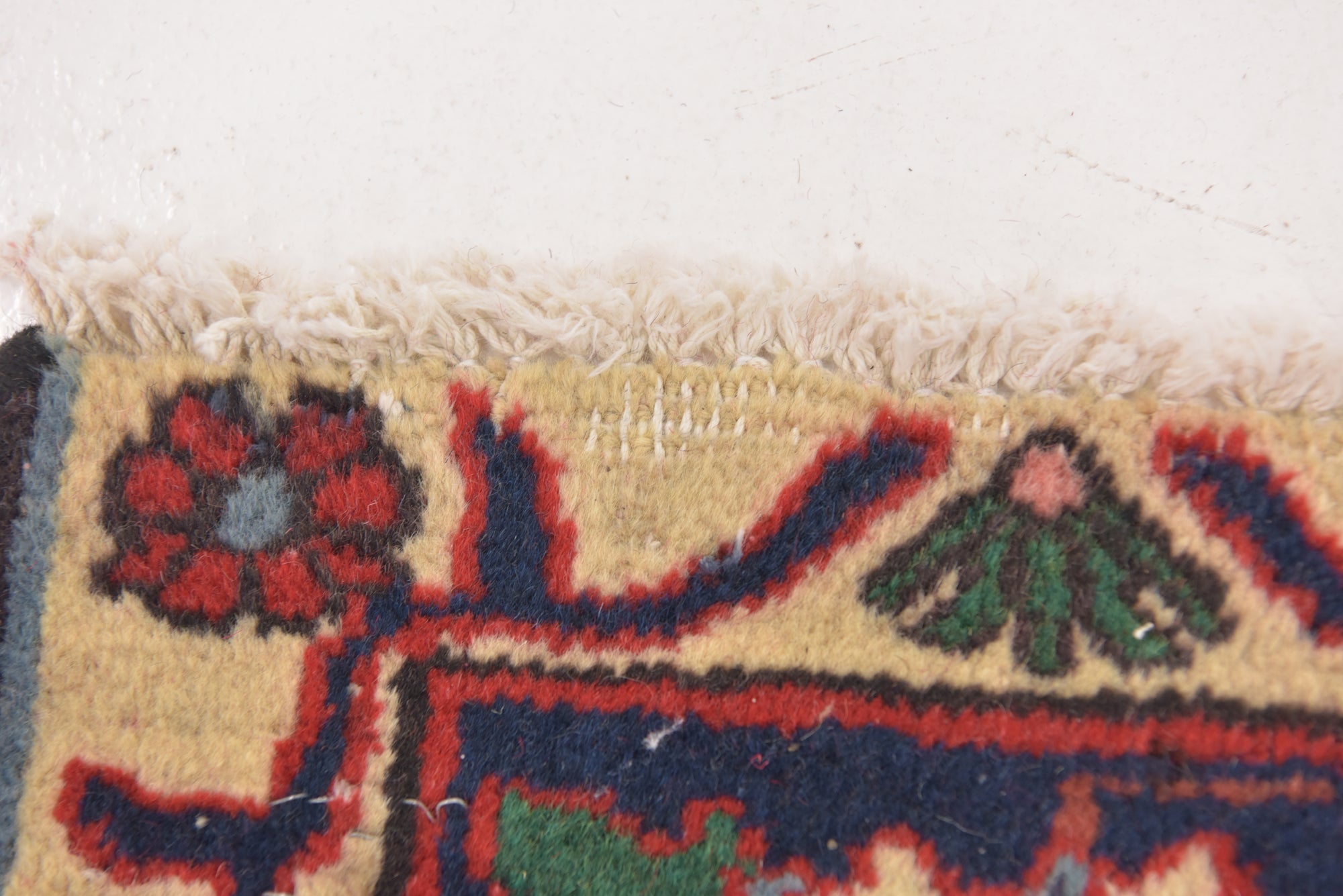 4' 10 x 6' 6 Hand Knotted Bakhtiar Persian Wool Rug