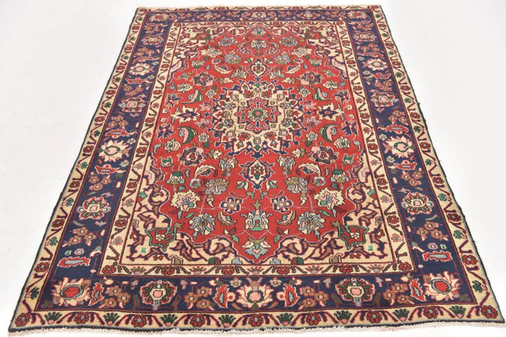 Detail image of 4' 10 x 6' 6 Hand Knotted Bakhtiar Persian Wool Rug