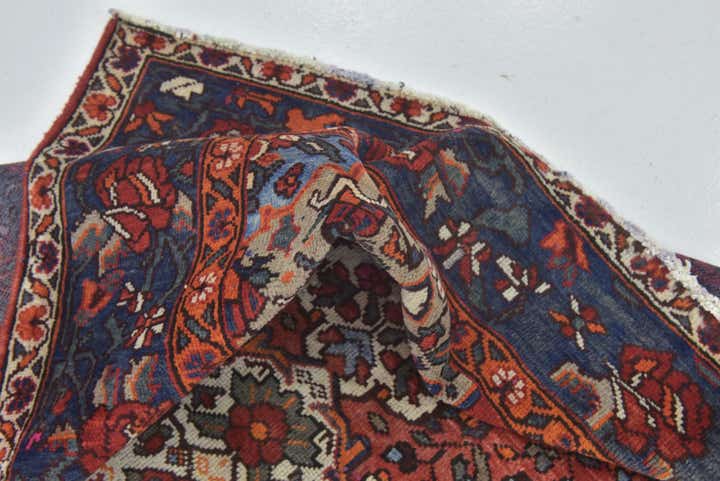 7' x 10' Hand Knotted Bakhtiar Persian Wool Rug