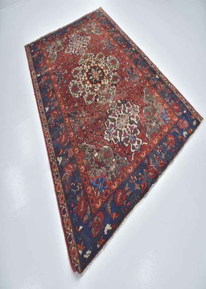 7' x 10' Hand Knotted Bakhtiar Persian Wool Rug