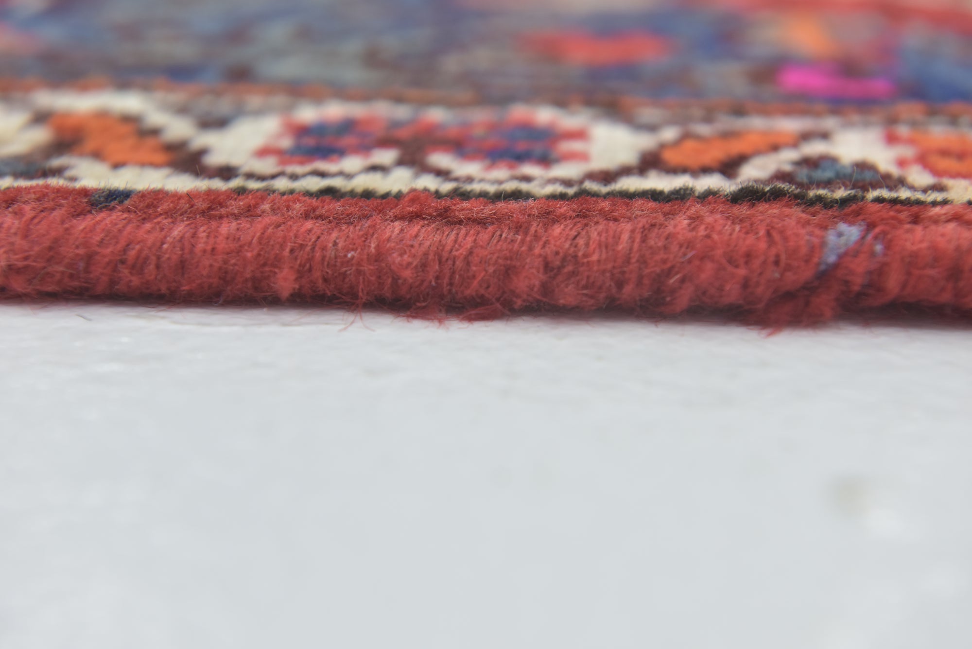 7' x 10' Hand Knotted Bakhtiar Persian Wool Rug
