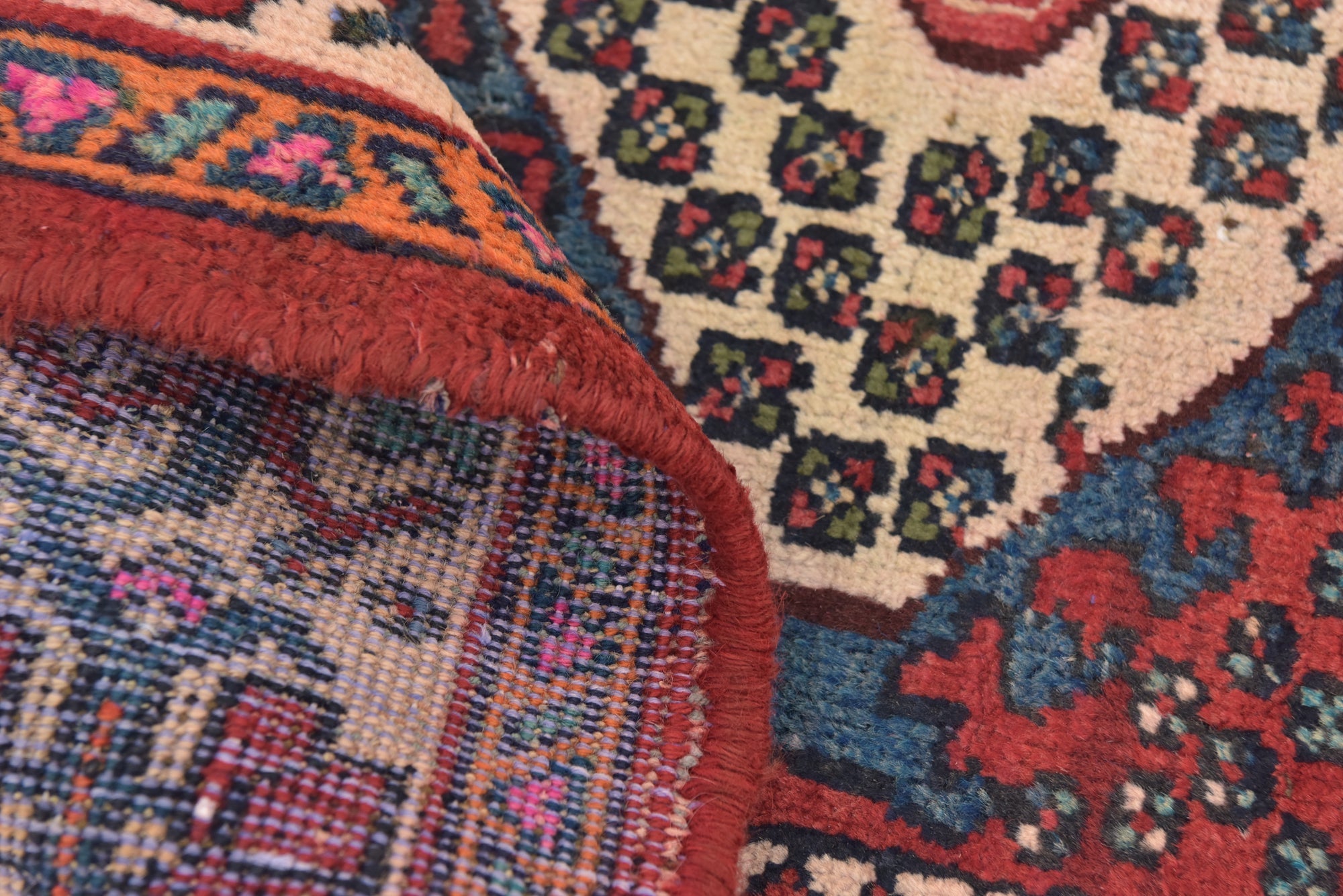 3' 6 x 5' 3 Hand Knotted Bakhtiar Persian Wool Rug