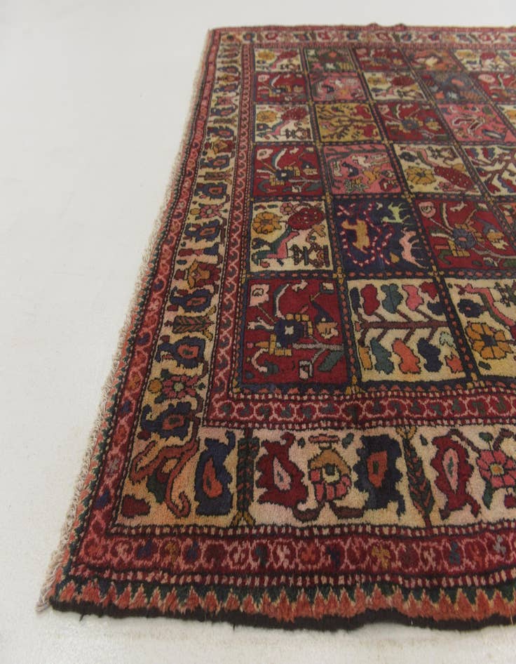 Detail image of 7' x 9' 10 Hand Knotted Bakhtiar Persian Wool Rug