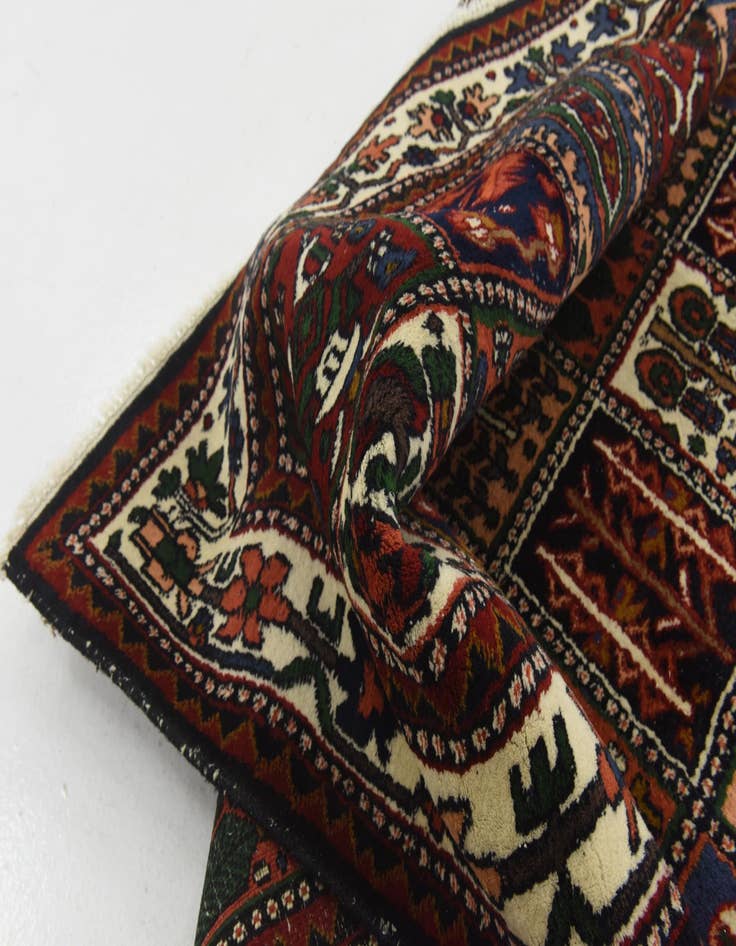 Detail image of 6' 10 x 10' Hand Knotted Bakhtiar Wool Rug