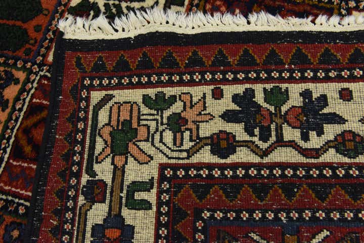 6' 10 x 10' Hand Knotted Bakhtiar Wool Rug