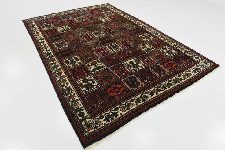 Detail image of 6' 10 x 10' Hand Knotted Bakhtiar Wool Rug