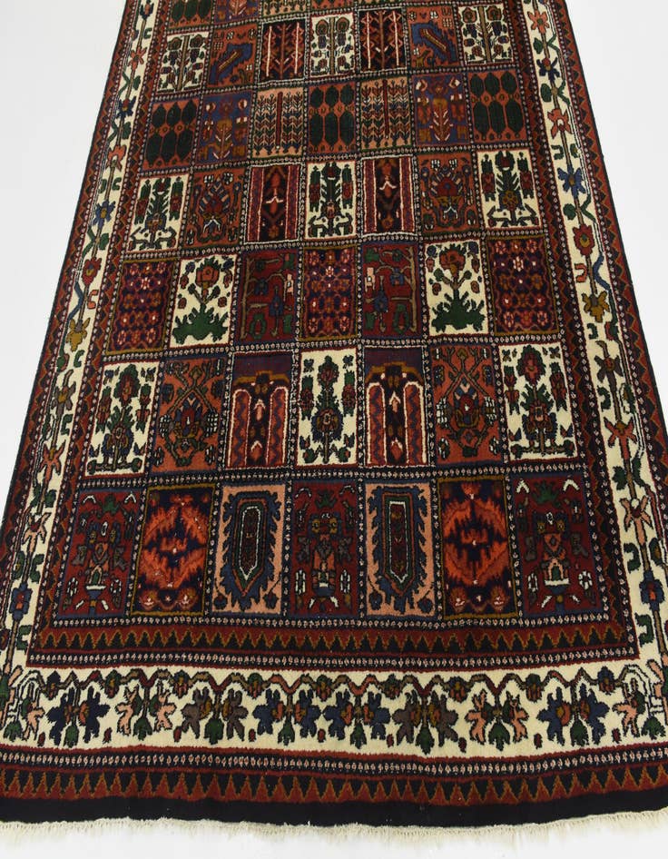 Detail image of 6' 10 x 10' Hand Knotted Bakhtiar Wool Rug