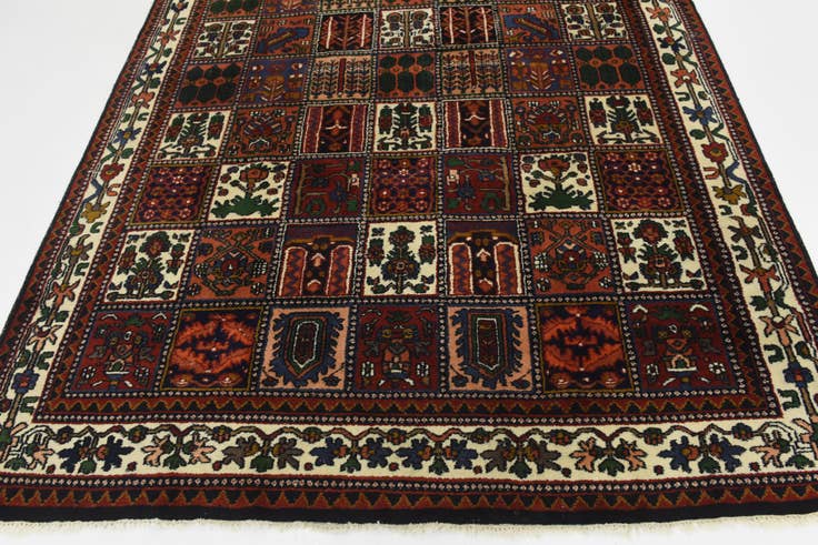 Detail image of 6' 10 x 10' Hand Knotted Bakhtiar Wool Rug