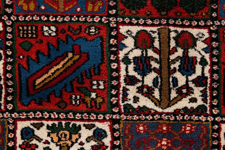 4' 6 x 6' 7 Hand Knotted Bakhtiar Wool Rug
