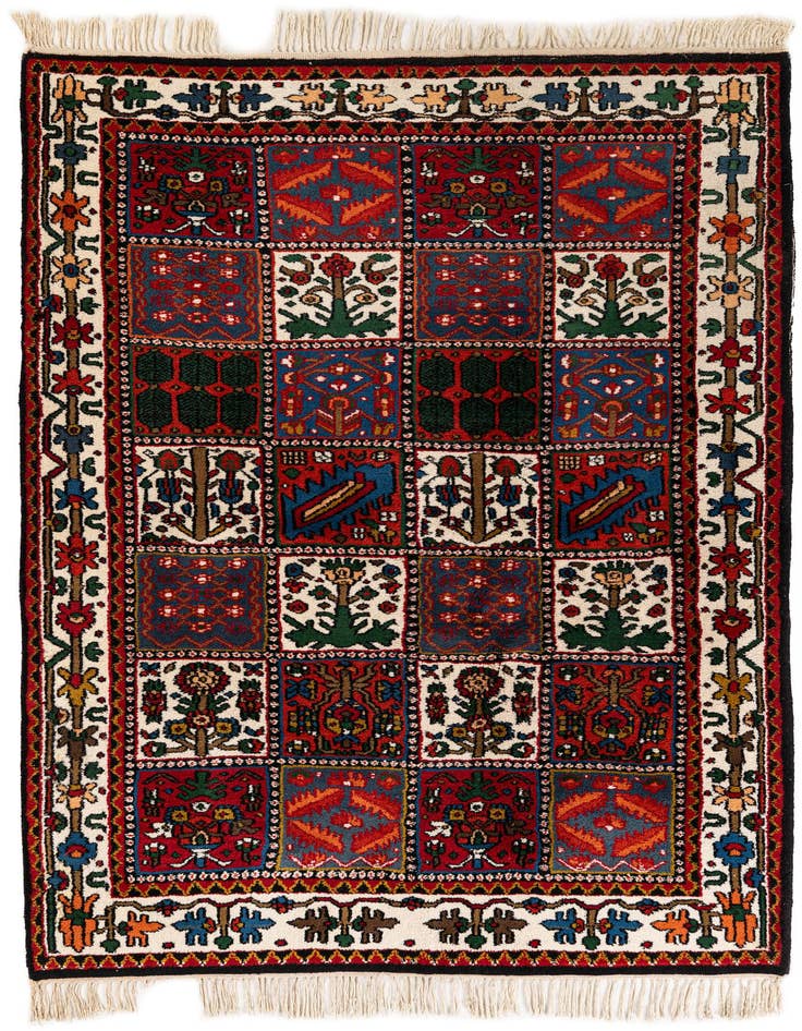 Detail image of 4' 6 x 6' 7 Hand Knotted Bakhtiar Wool Rug