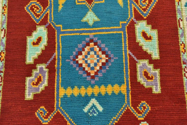 Detail image of 2' 9 x 4' 4 Hand Knotted Balouch Rug