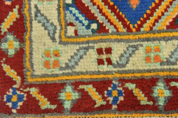 Detail image of 2' 6 x 4' 3 Hand Knotted Balouch Rug