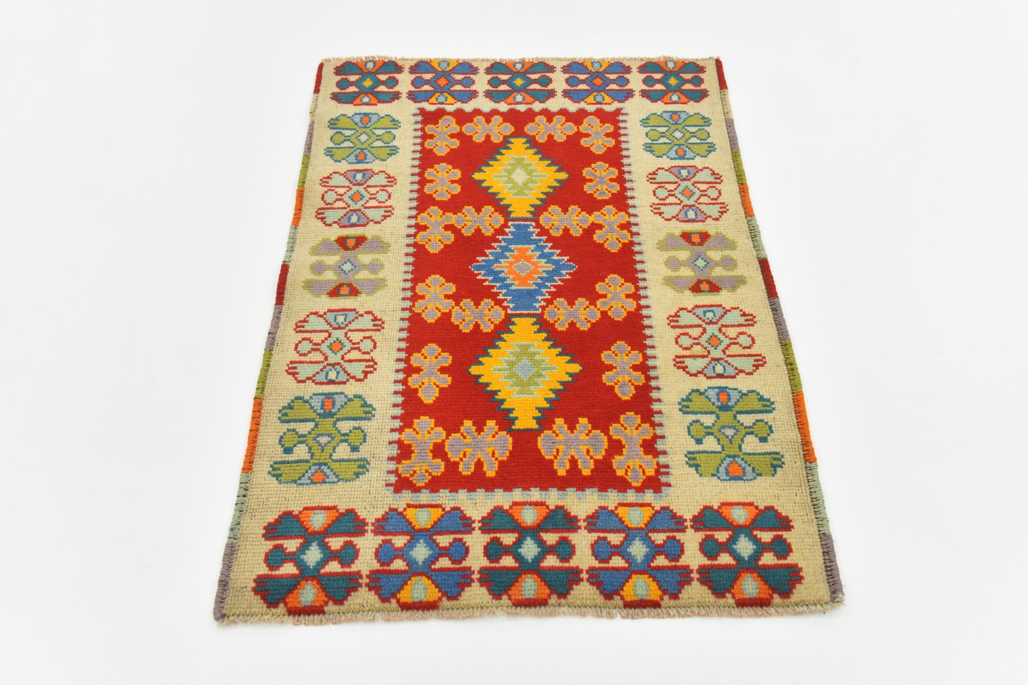 2' 8 x 4' Hand Knotted Balouch Rug