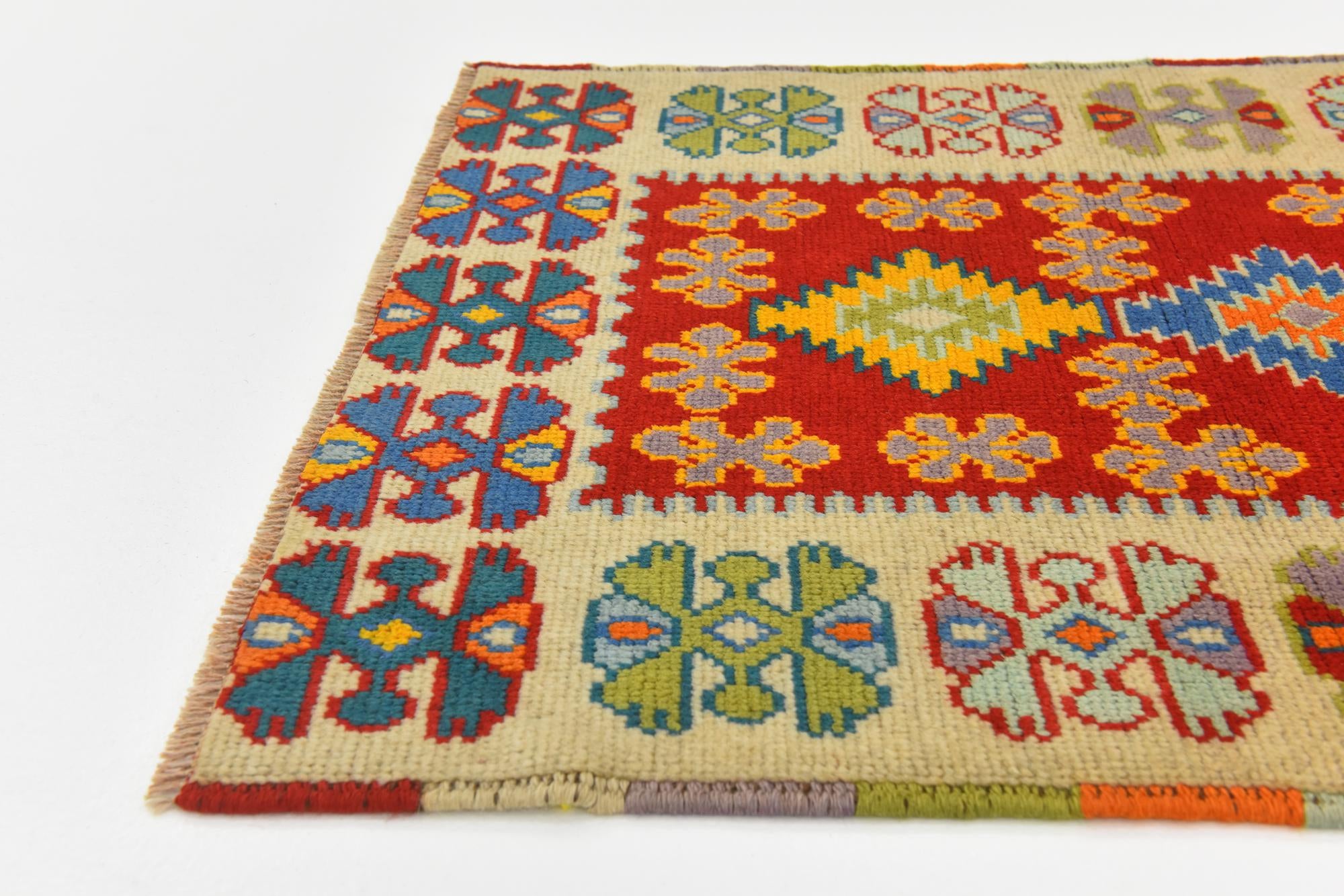 2' 8 x 4' Hand Knotted Balouch Rug