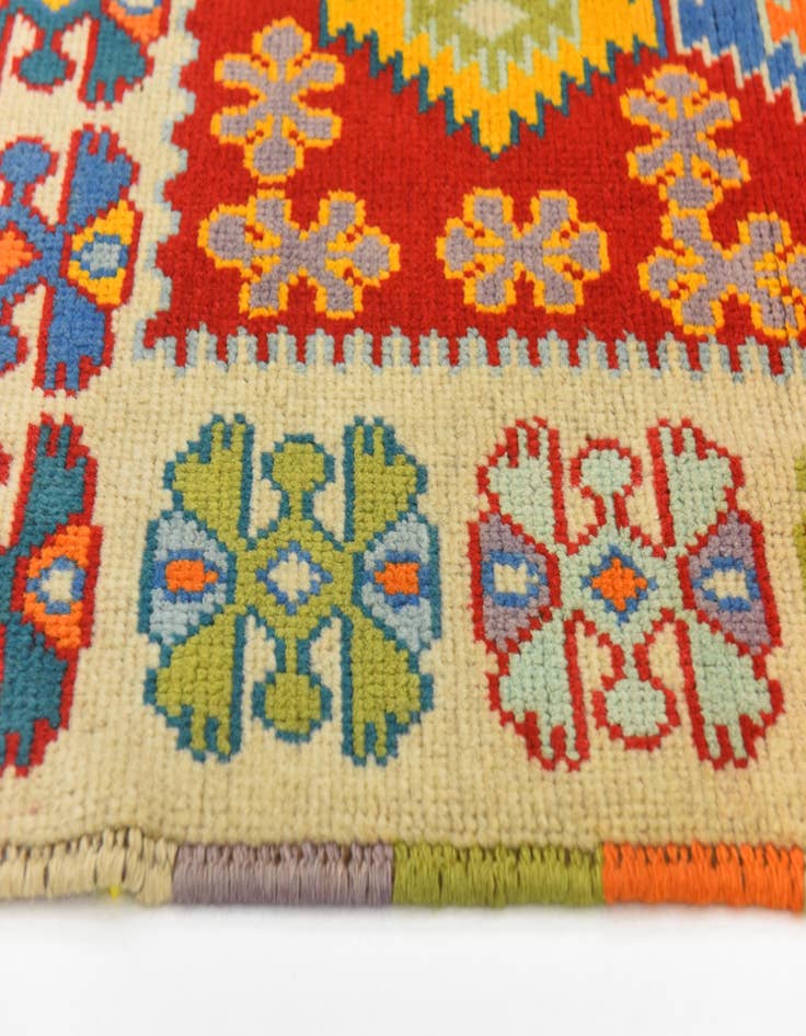 Detail image of 2' 8 x 4'  Hand Knotted Balouch Rug