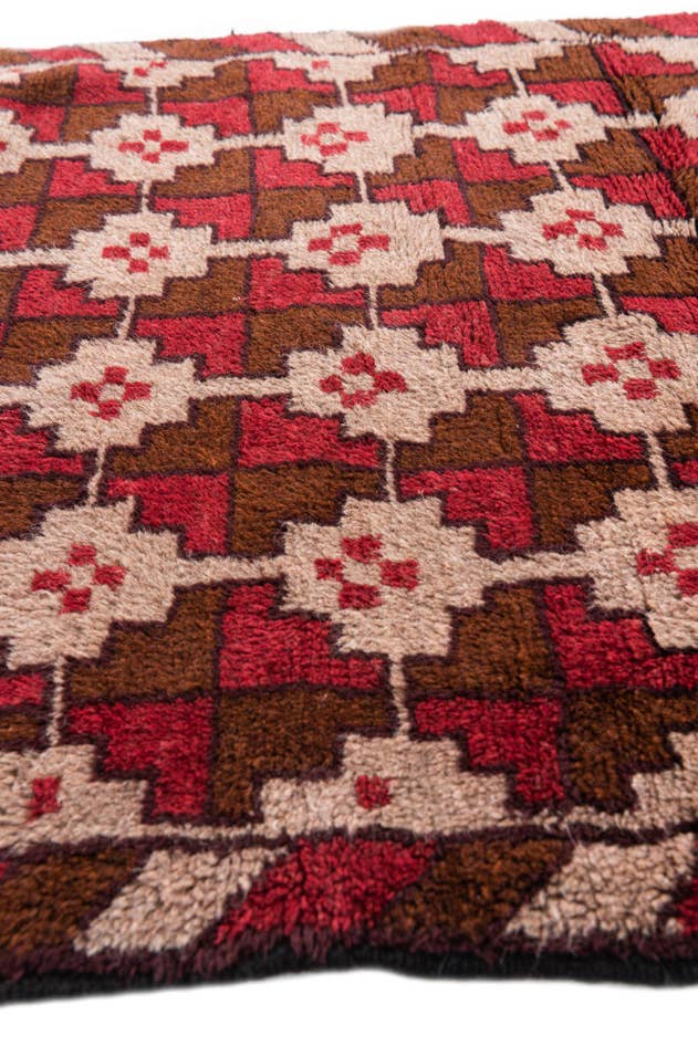 Detail image of 2' 9 x 4' 8 Hand Knotted Balouch Persian Wool Rug