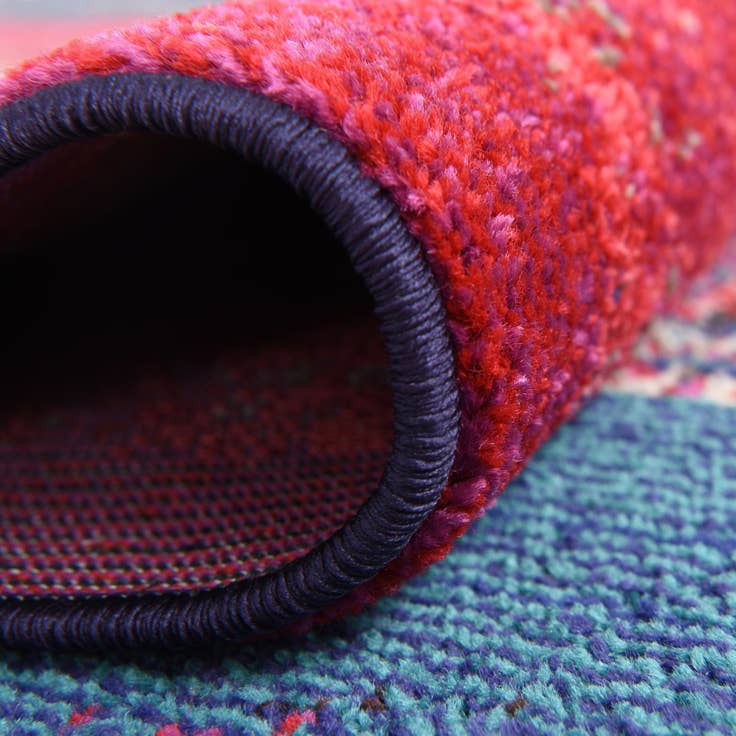 Detail image of 3' 3 x 5' 3 Washable Barcelona Rug