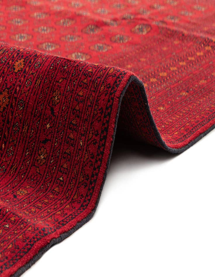 Detail image of 6' 8 x 9' 11 Barmacid on Silk Rug