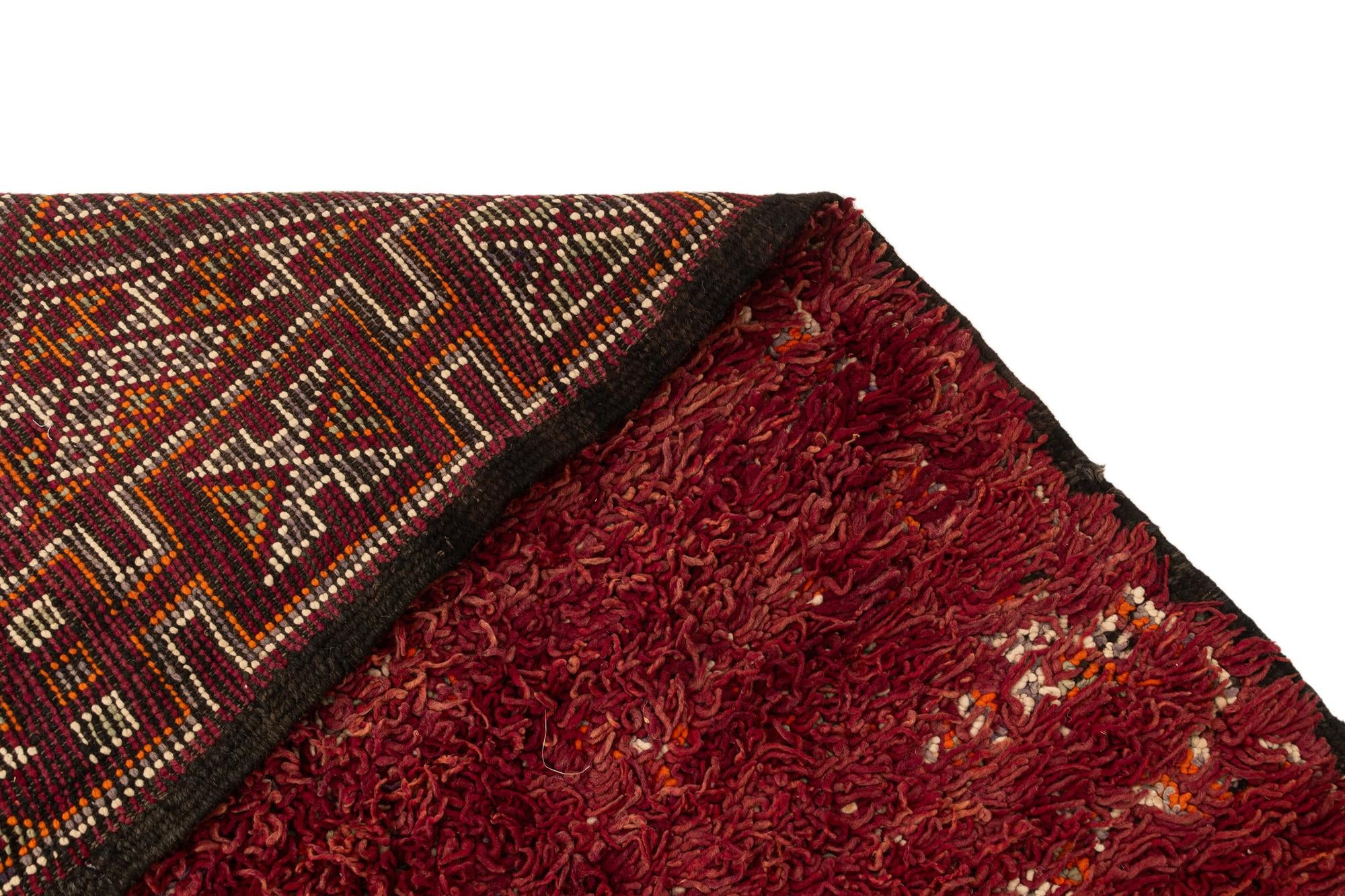 6' 4 x 10' 7 Berber Rug