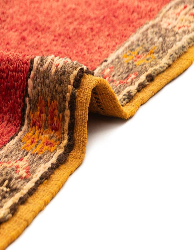 Detail image of 3' 9 x 6' 8 Berber Rug