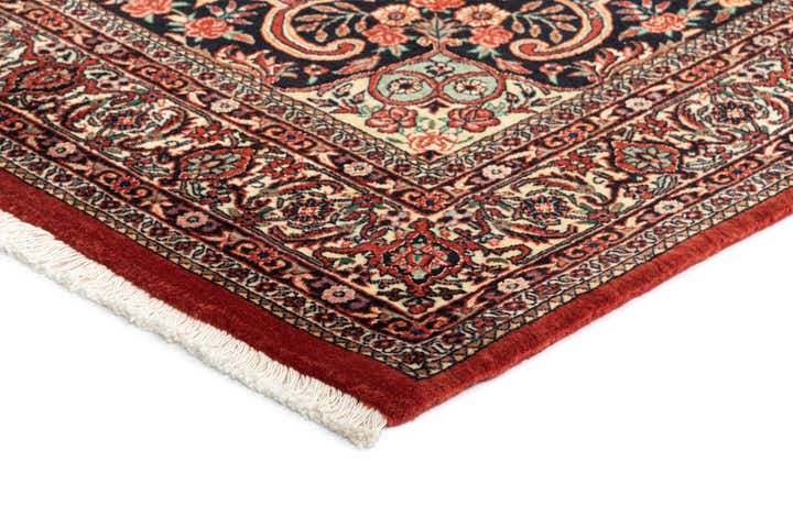 5' 1 x 6' 11 Bidjar Rug
