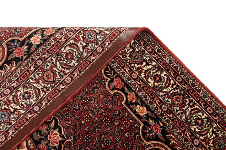 5' 1 x 6' 11 Bidjar Rug