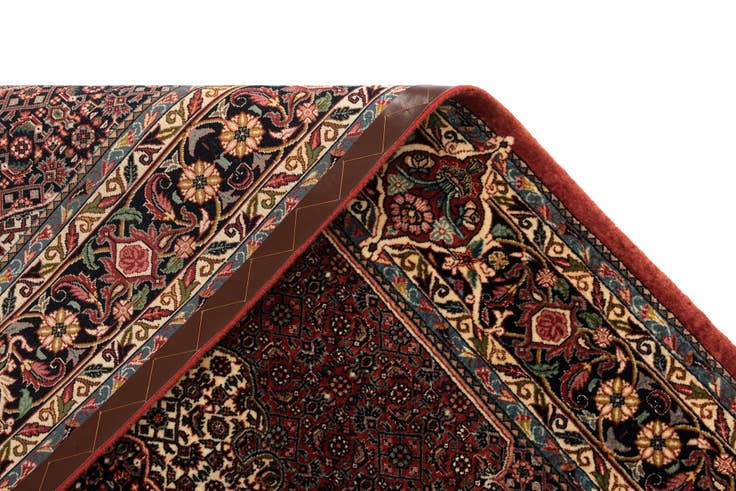 Detail image of 4' 11 x 7' Bidjar Rug