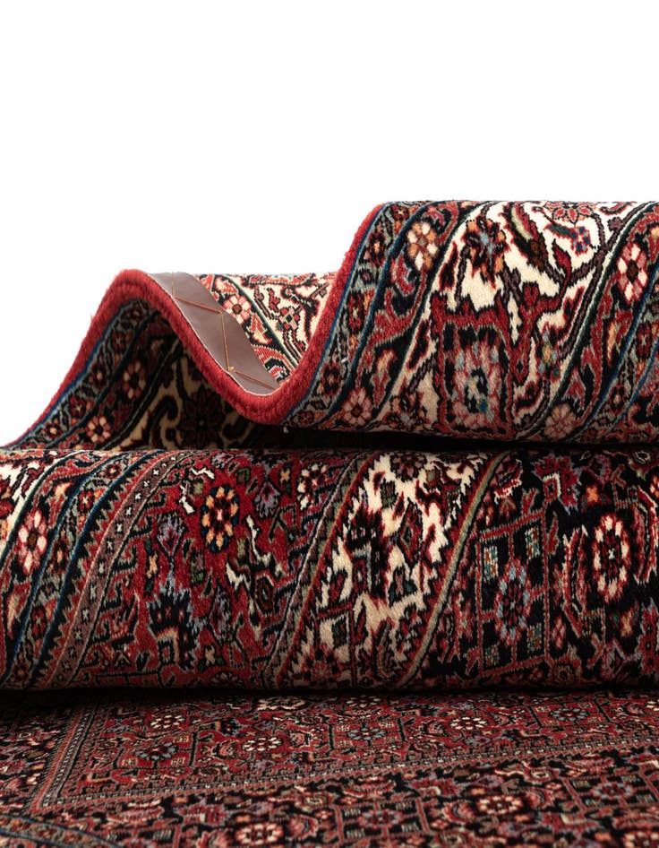 Detail image of 4' 8 x 7' Bidjar Rug