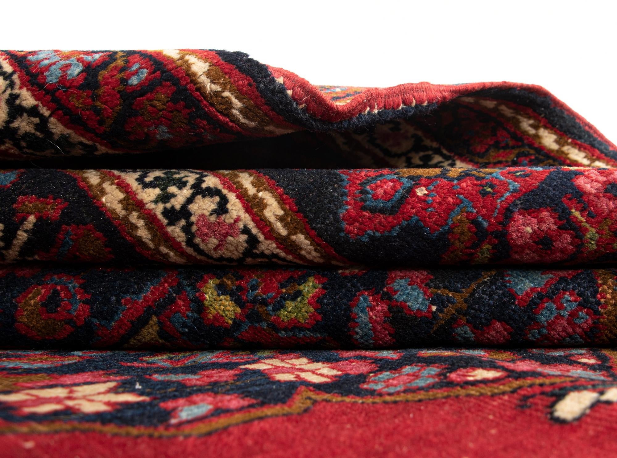 4' 6 x 6' 1 Bidjar Rug