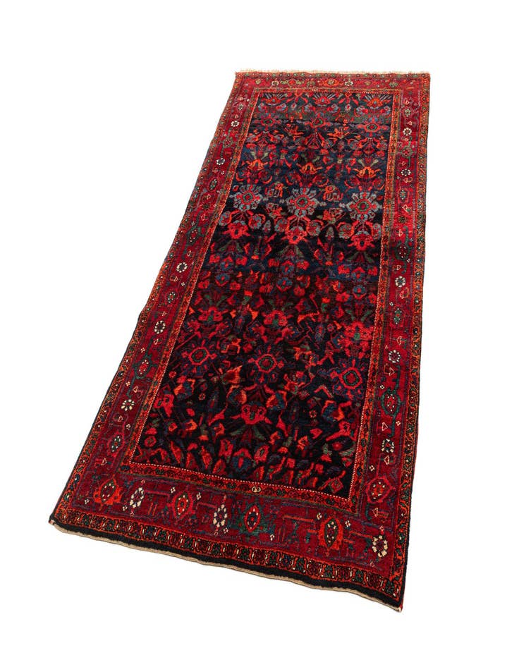 Detail image of 4' 7 x 8' 4 Bidjar Rug