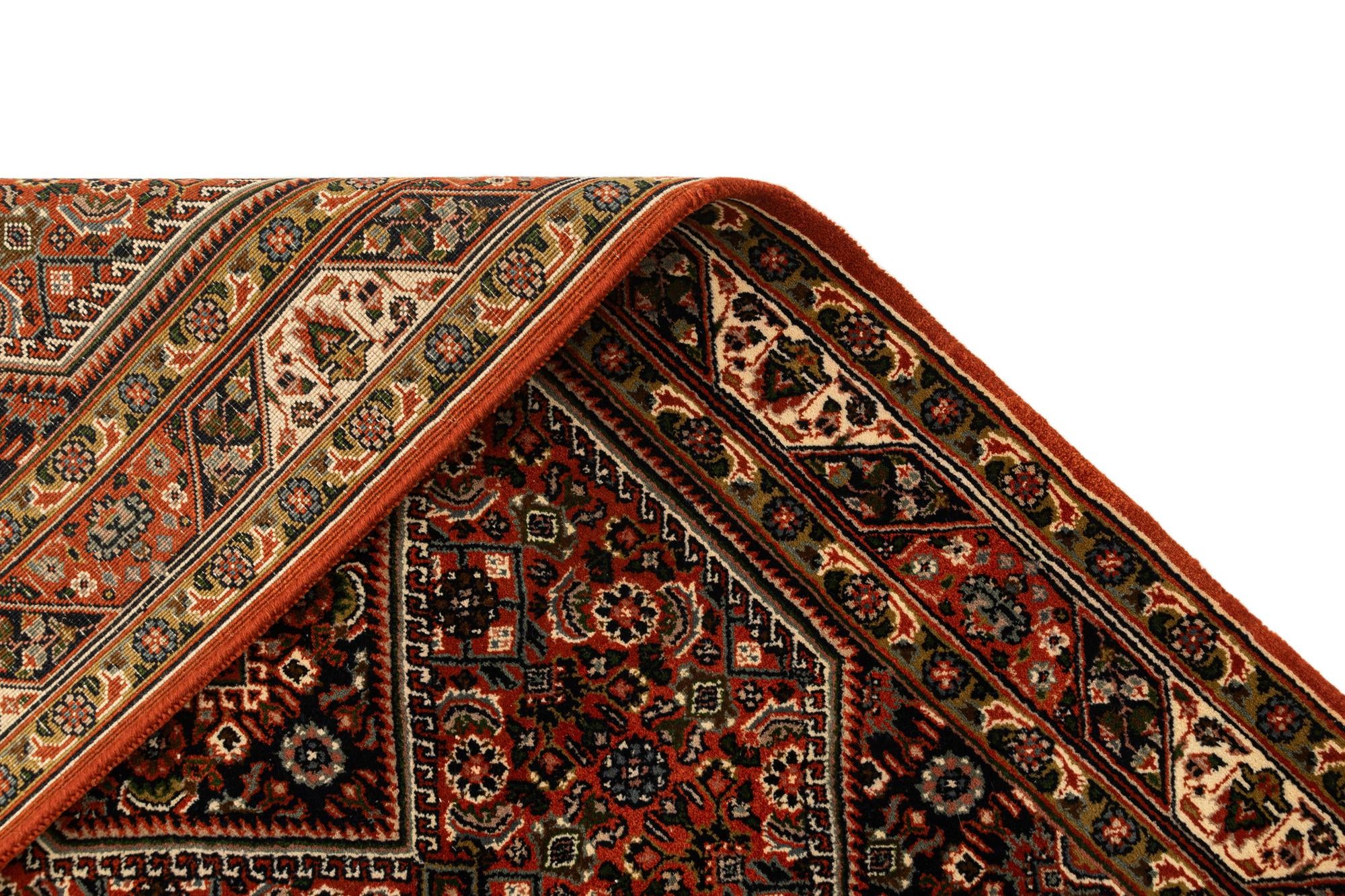 2' 11 x 5' 5 Bidjar Rug