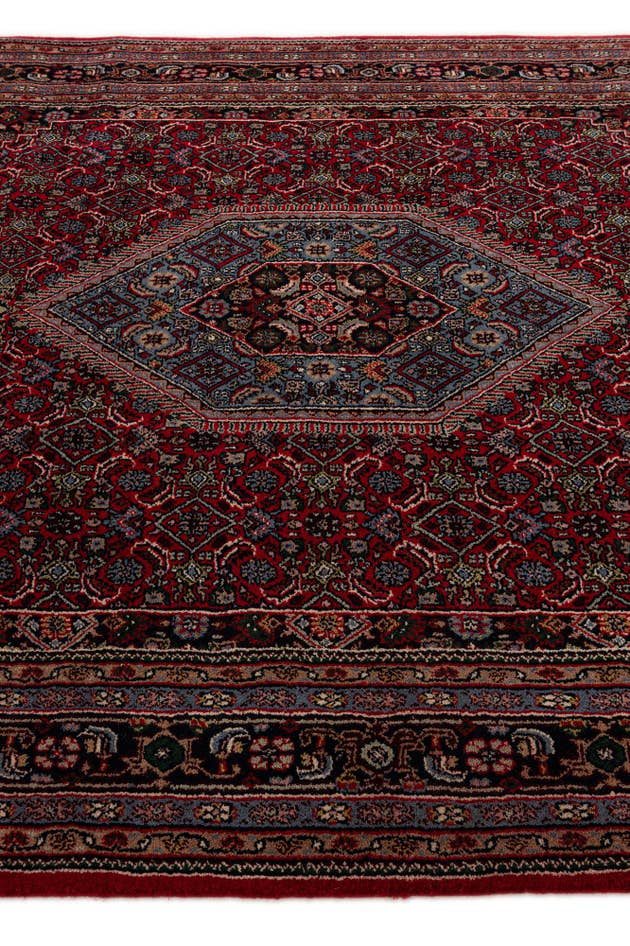 Detail image of 6' 4 x 9' 9 Hand Knotted Bidjar Wool Rug
