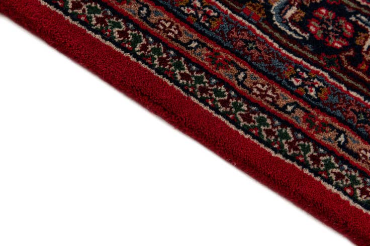 Detail image of 6' 6 x 9' 10 Hand Knotted Bidjar Wool Rug