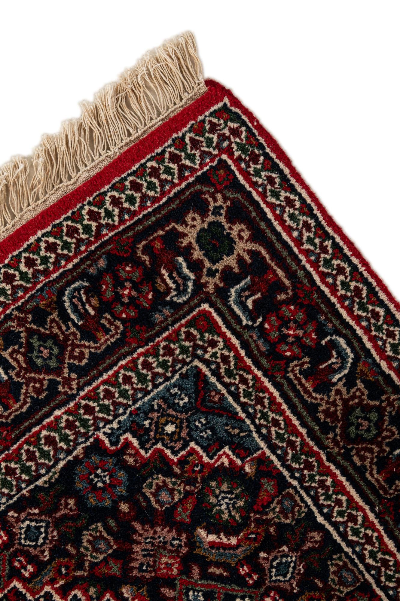 2' 11 x 5' 6 Hand Knotted Bidjar Wool Rug