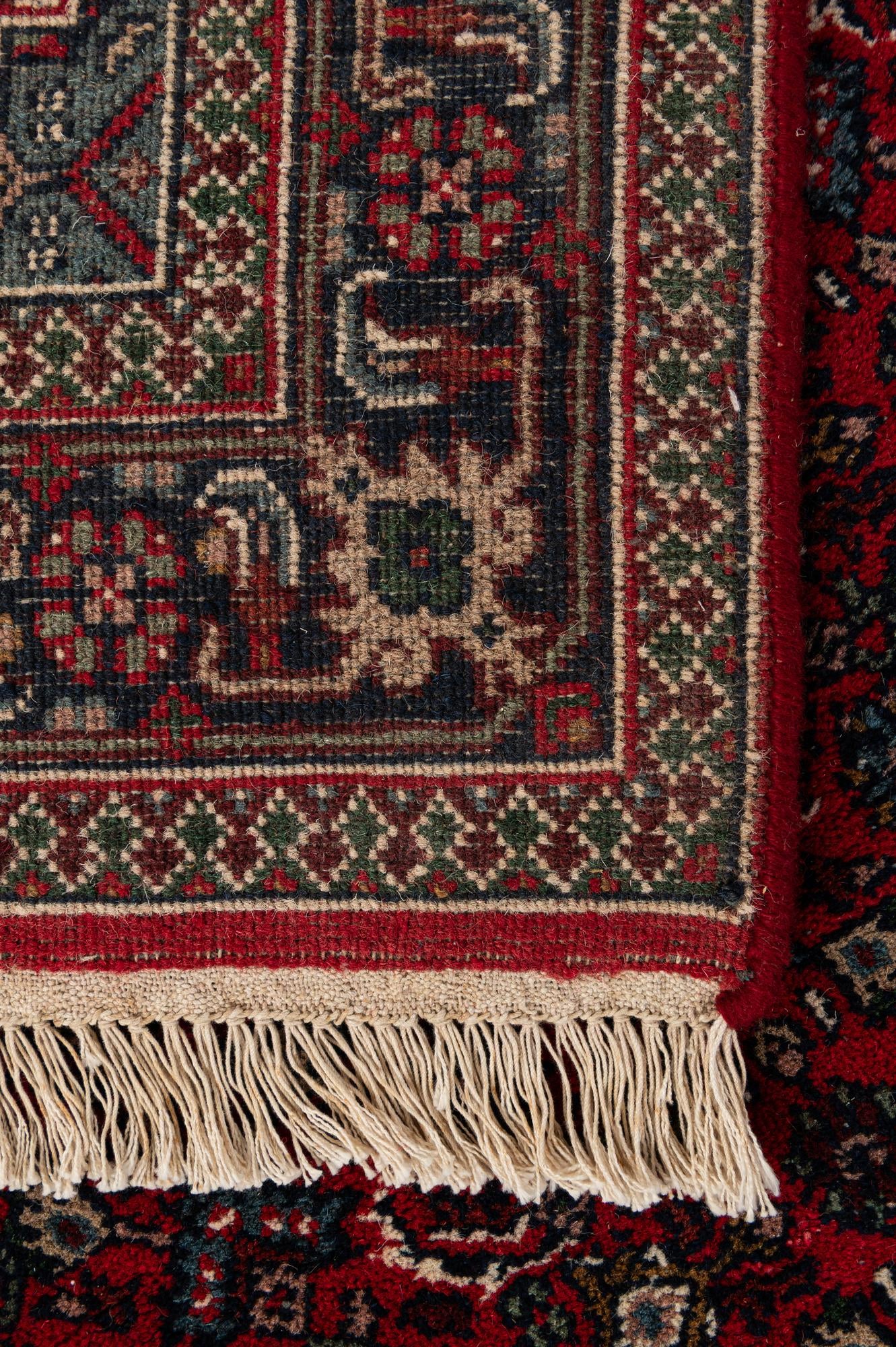 2' 11 x 5' 6 Hand Knotted Bidjar Wool Rug