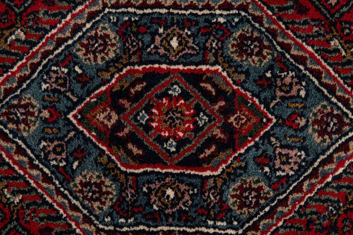 2' 11 x 5' 6 Hand Knotted Bidjar Wool Rug