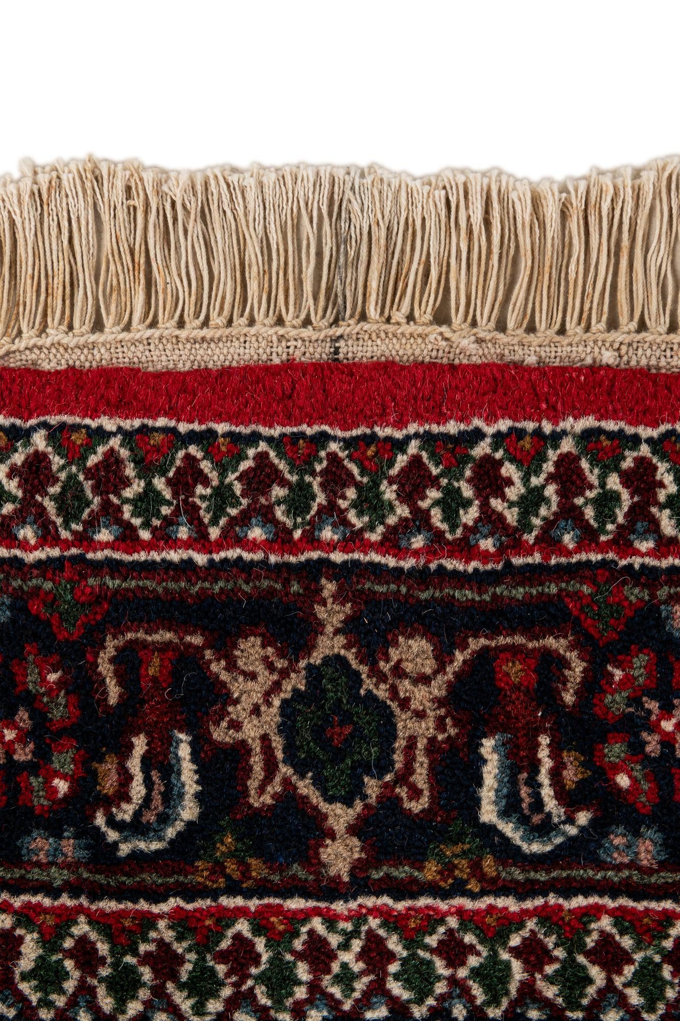 2' 11 x 5' 6 Hand Knotted Bidjar Wool Rug