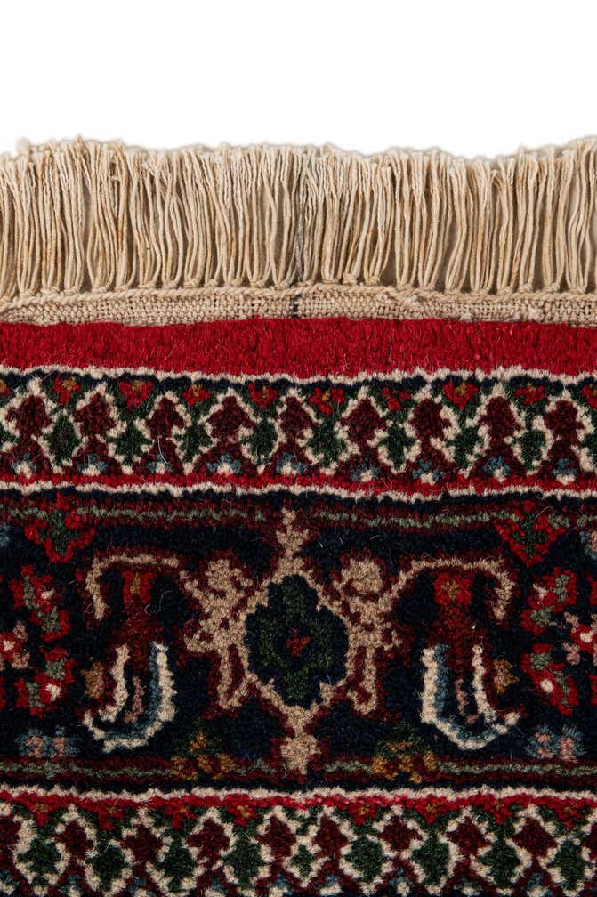 2' 11 x 5' 6 Hand Knotted Bidjar Wool Rug
