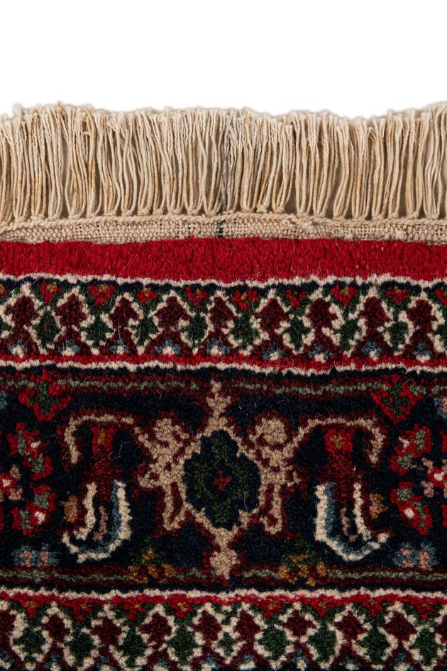 Detail image of 2' 11 x 5' 6 Hand Knotted Bidjar Wool Rug