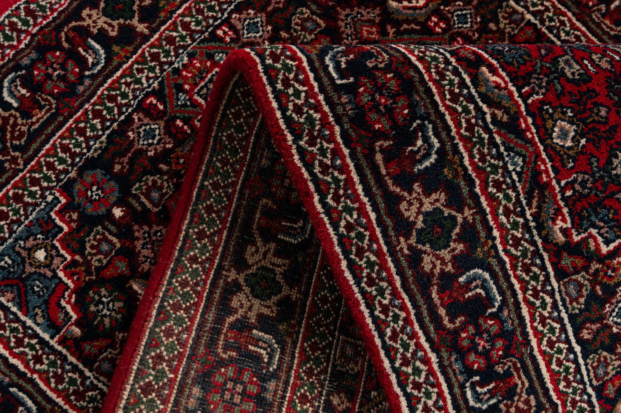 2' 11 x 5' 6 Hand Knotted Bidjar Wool Rug