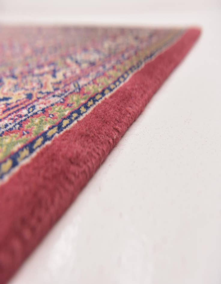 Detail image of 5' 6 x 7' 10 Hand Knotted Bidjar Wool Rug