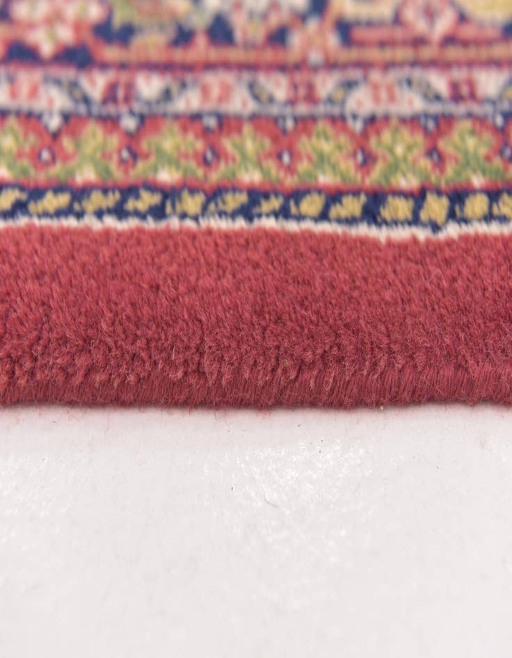 Detail image of 5' 6 x 7' 10 Hand Knotted Bidjar Wool Rug