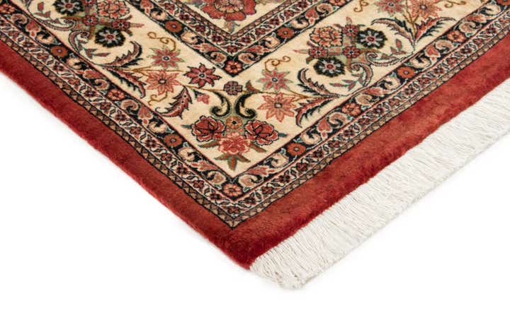 5' 6 x 8' 5 Bidjar With Silk Rug