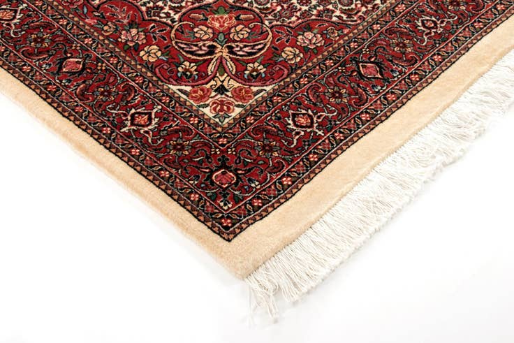 Detail image of 3' 8 x 5' 10 Bidjar With Silk Rug