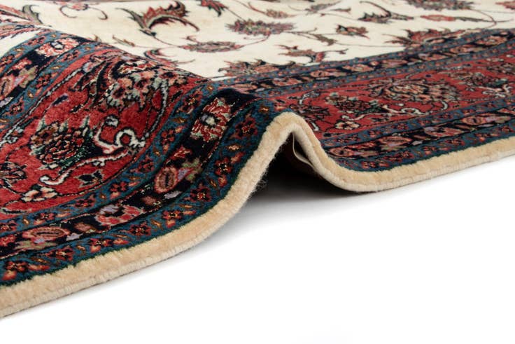 Detail image of 6' 8 x 10' Bidjar With Silk Rug