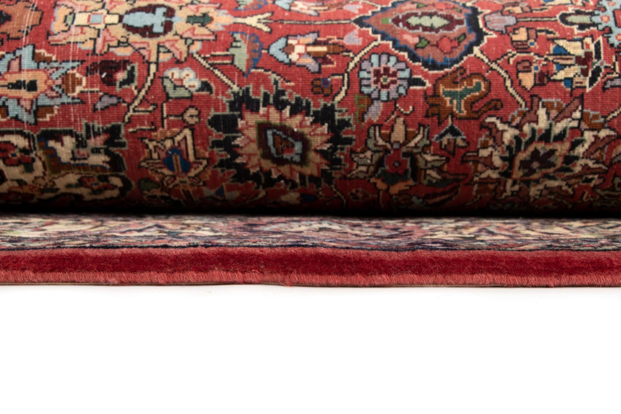 6' 8 x 9' 6 Bidjar With Silk Rug