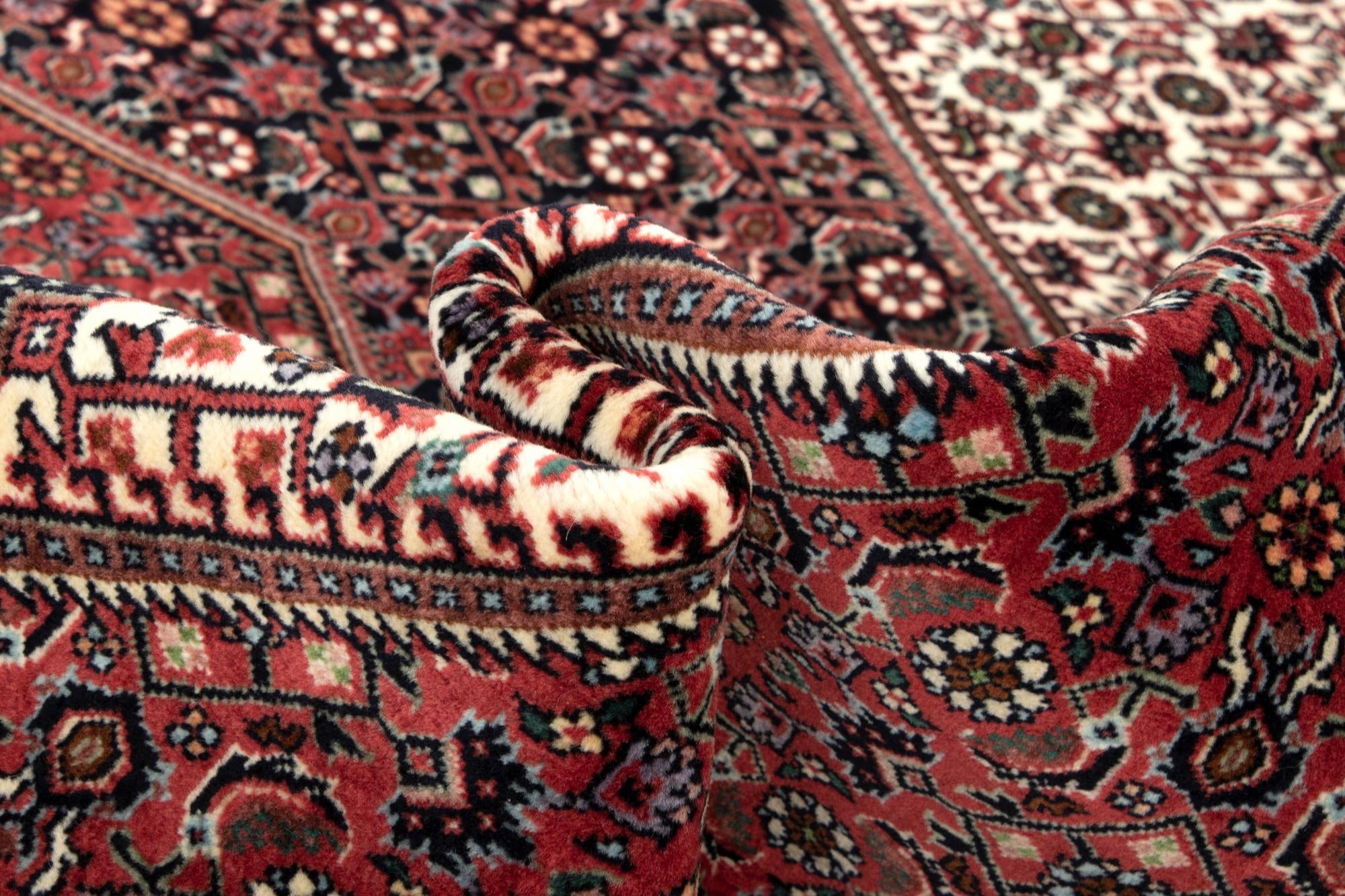 6' 8 x 10' Bidjar With Silk Rug