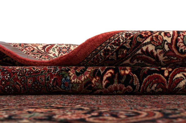 Detail image of 5' 6 x 7' 10 Bidjar With Silk Rug