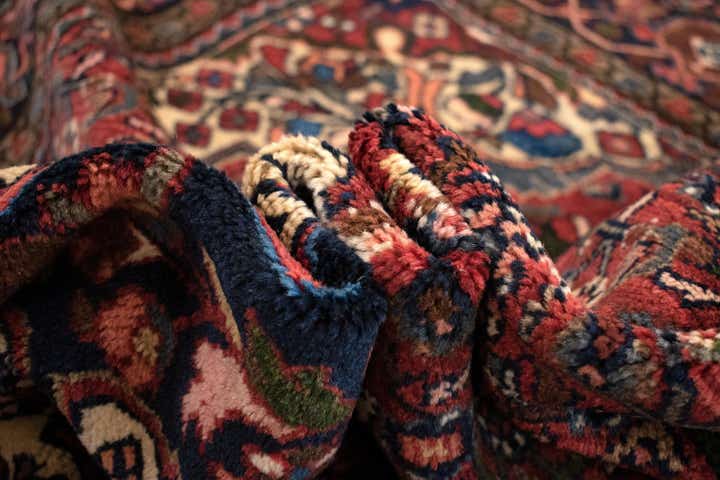 4' 11 x 6' 9 Hand Knotted Bortschalu Persian Rug